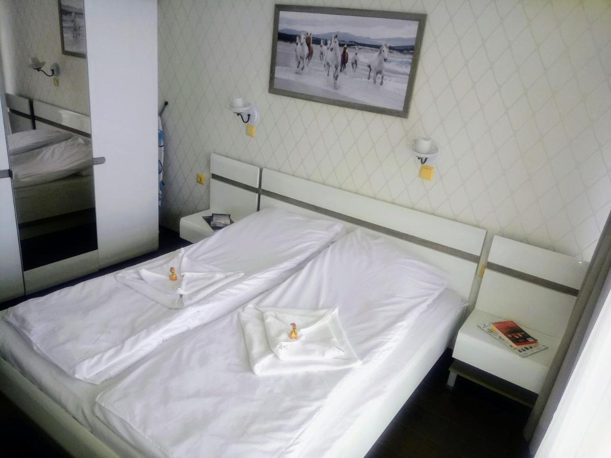 Dolce Vita II Waterfront Sunset Sea View Luxury Apartament Свети Влас Екстериор снимка